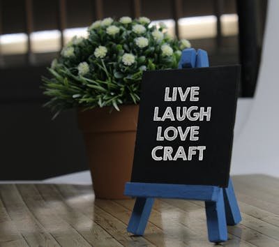 Chevalet bois noir a1 : l'affichage extérieur raffiné